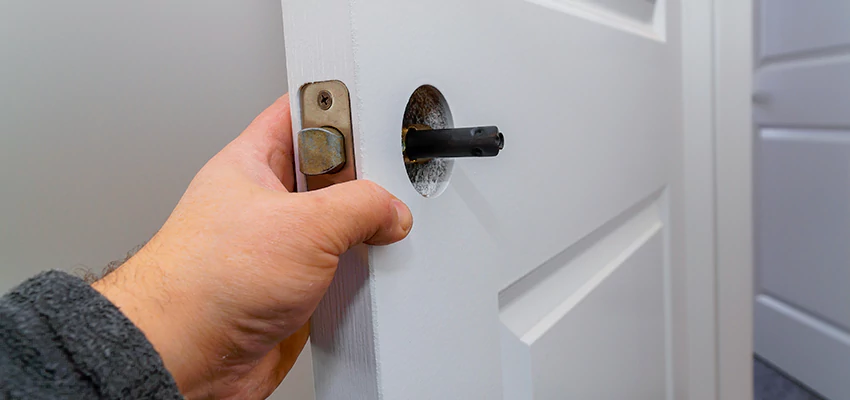 Nighttime Locksmith For Lock Repair in Westmont, CA