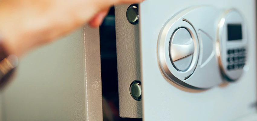 Fingerprint Safe Openers in Westmont, CA
