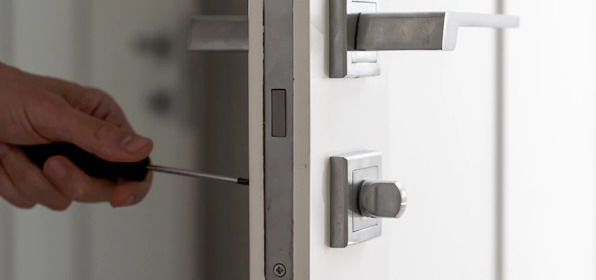 Key Programming Locksmith Open Now in Westmont, California